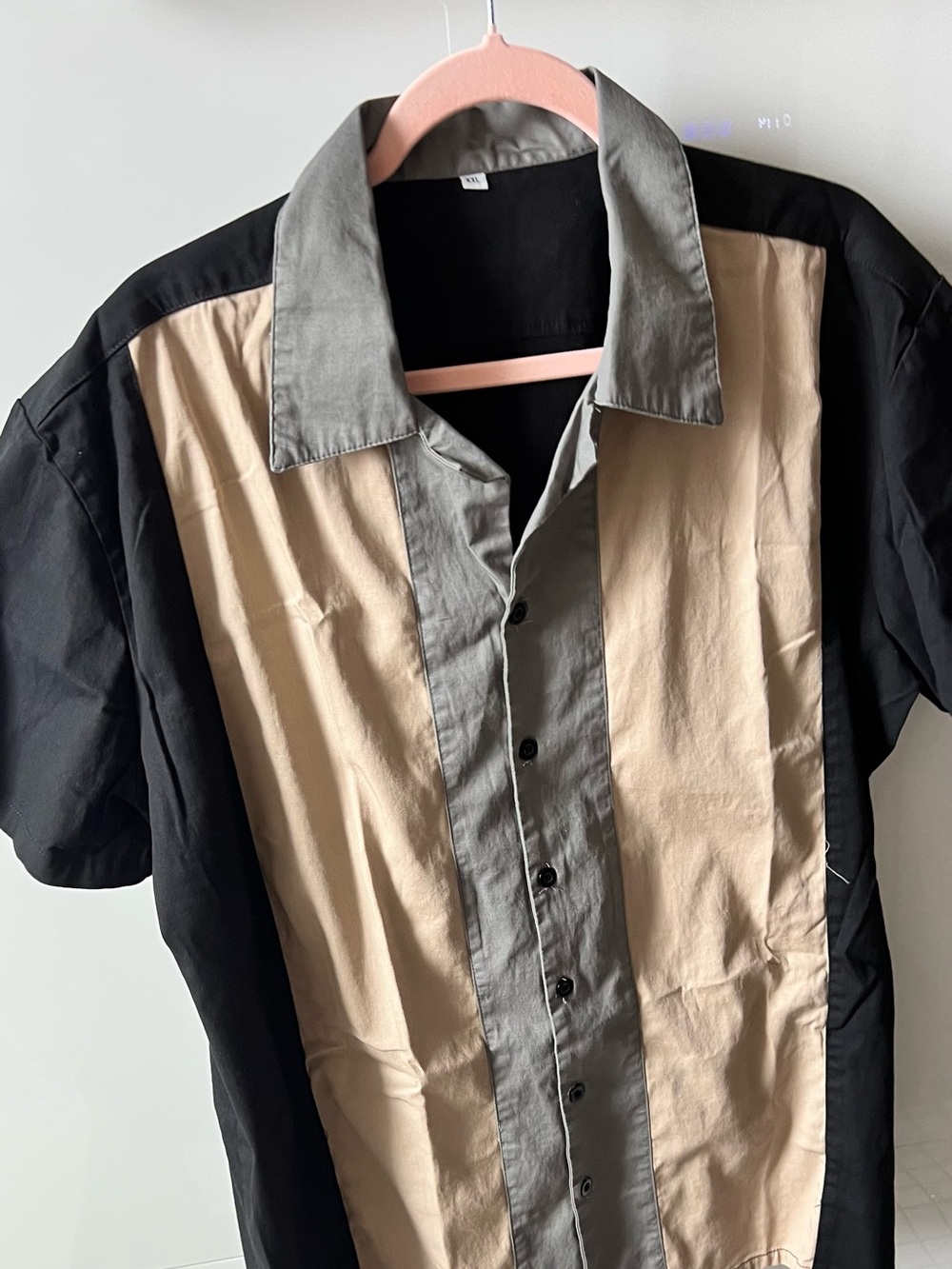Men’s bowling style shirt black short sleeve with brown &grey insets XXL.